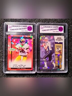 Tom Brady New England Patriots HOF Cracked Ice Autograph Football Rookie Cards